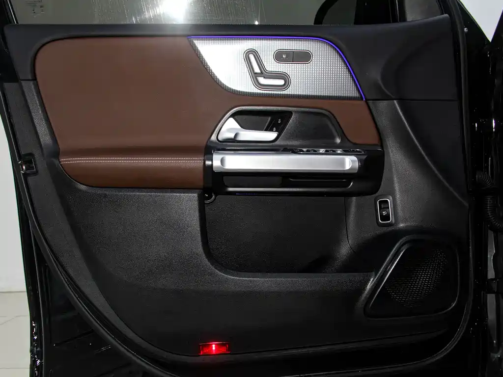 Mercedes-Benz GLB 2023 GLB 220 Fashion Model купить на сайте DeffCars