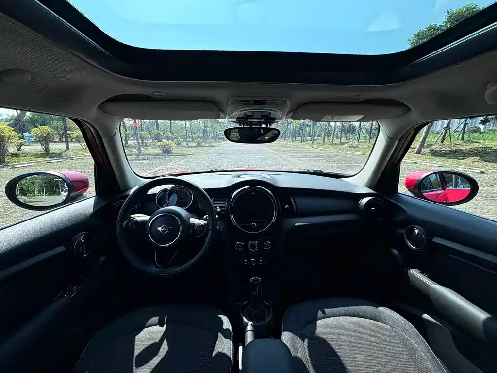 MINI 2018 1.5T ONE five-door version купить на сайте DeffCars