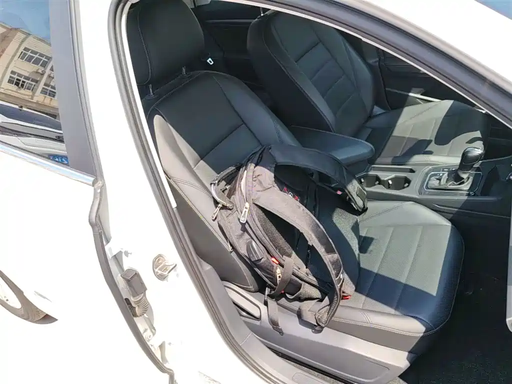 Lavida 2021 1.5L automatic comfort version купить на сайте DeffCars