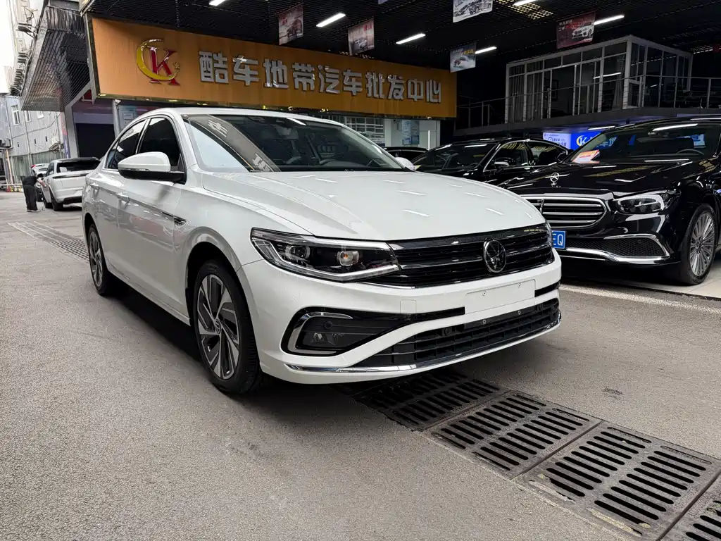 Bora 2023 300TSI DSG Premium Edition купить на сайте DeffCars