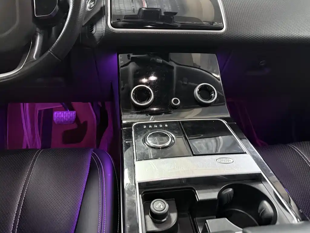 Range Rover Velar 2020 P250 купить на сайте DeffCars