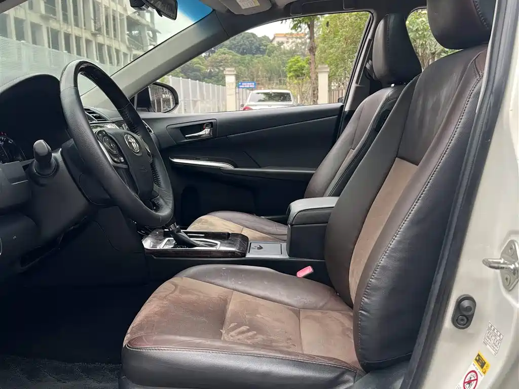 Camry 2016 2.5G 10th Anniversary Deluxe Navigation Edition купить на сайте DeffCars