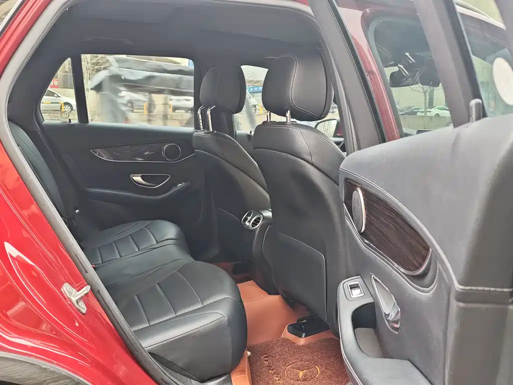 Mercedes-Benz GLC 2018 GLC 260 4MATIC luxury model купить на сайте DeffCars