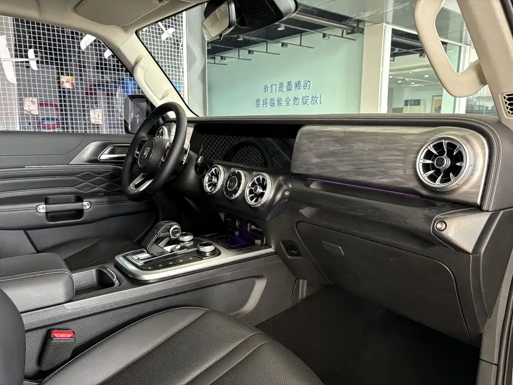 Tank 300 2021 Off-Road Version 2.0T Conqueror купить на сайте DeffCars