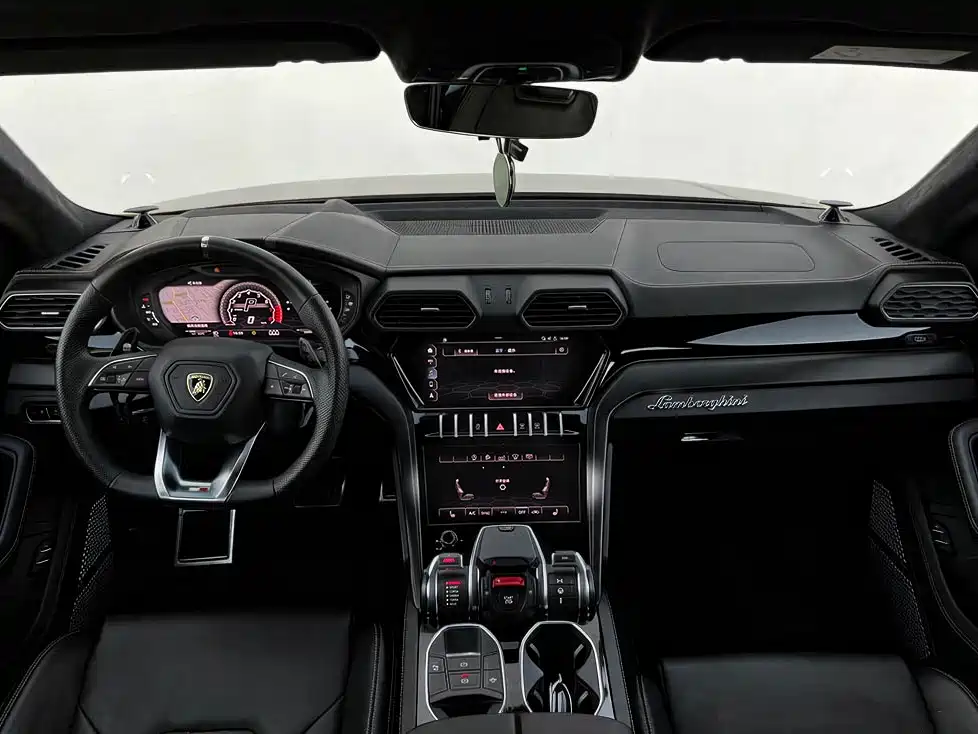 Urus 2021 4.0T V8 купить на сайте DeffCars