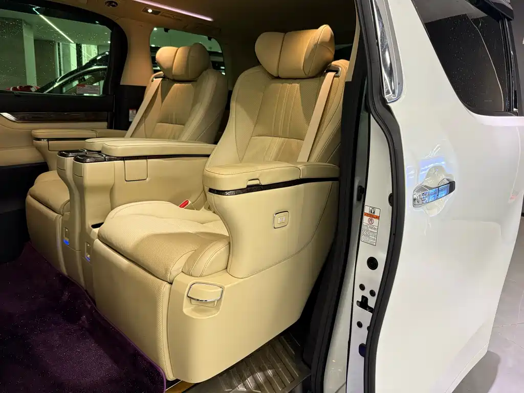 Wilfa 2021 Crown Dual Engine 2.5L HV Premium Edition купить на сайте DeffCars
