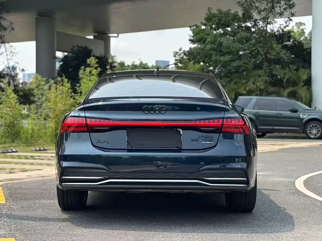 Audi A7L 2022 55 TFSI quattro S-line edition one advance version купить на сайте DeffCars