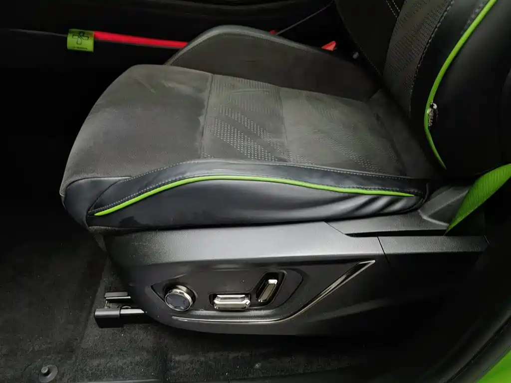 Lynk & Co 05 2022 05+ 2.0TD Automatic Discovery Edition купить на сайте DeffCars