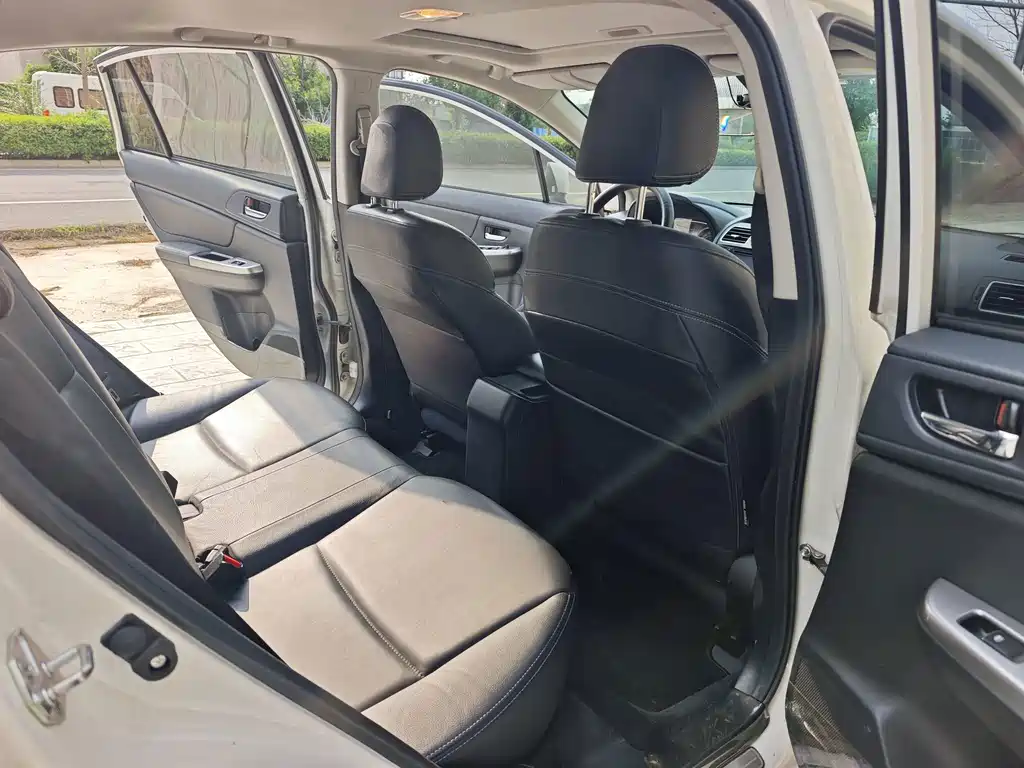 Subaru XV 2015 2.0i Deluxe Edition купить на сайте DeffCars