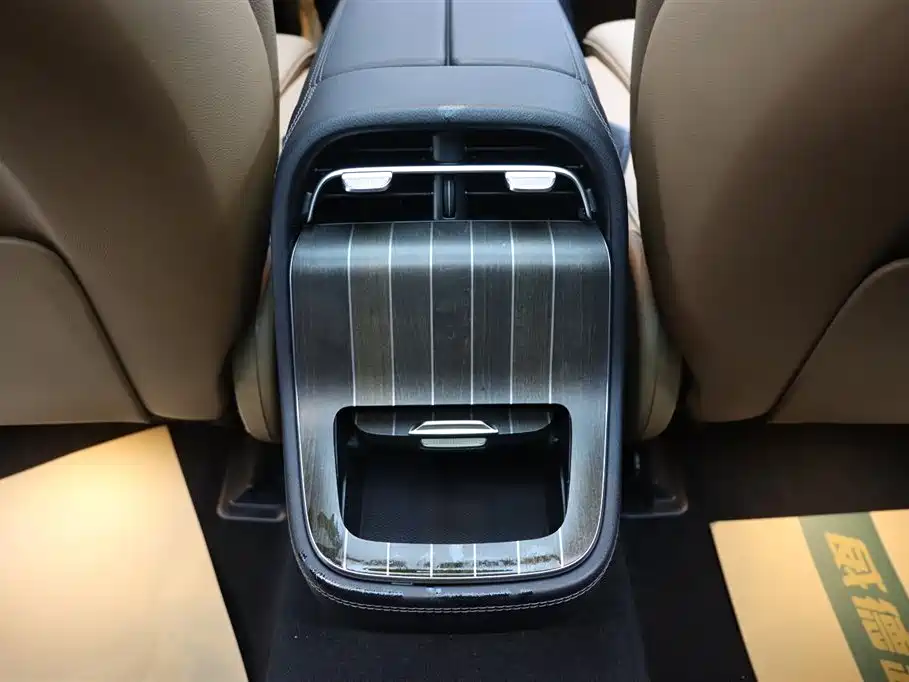 Mercedes-Benz E-Class 2024 E 300 L Luxury Model купить на сайте DeffCars
