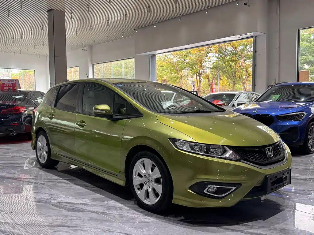 Jade 2016 1.8L automatic comfort elite version 5 seats купить на сайте DeffCars