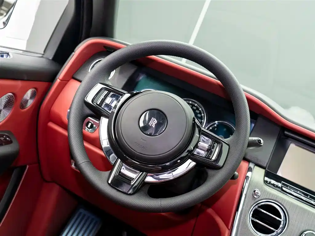Cullinan 2018 five-seater version купить на сайте DeffCars