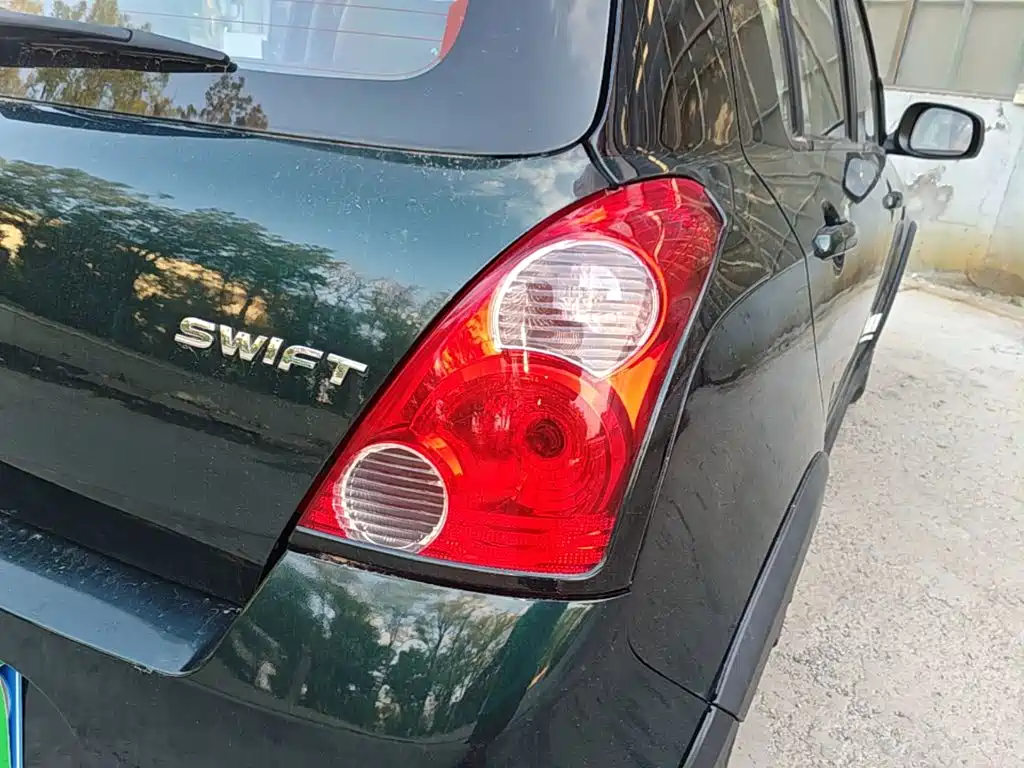 Swift 2016 1.5L automatic fashion cool version купить на сайте DeffCars