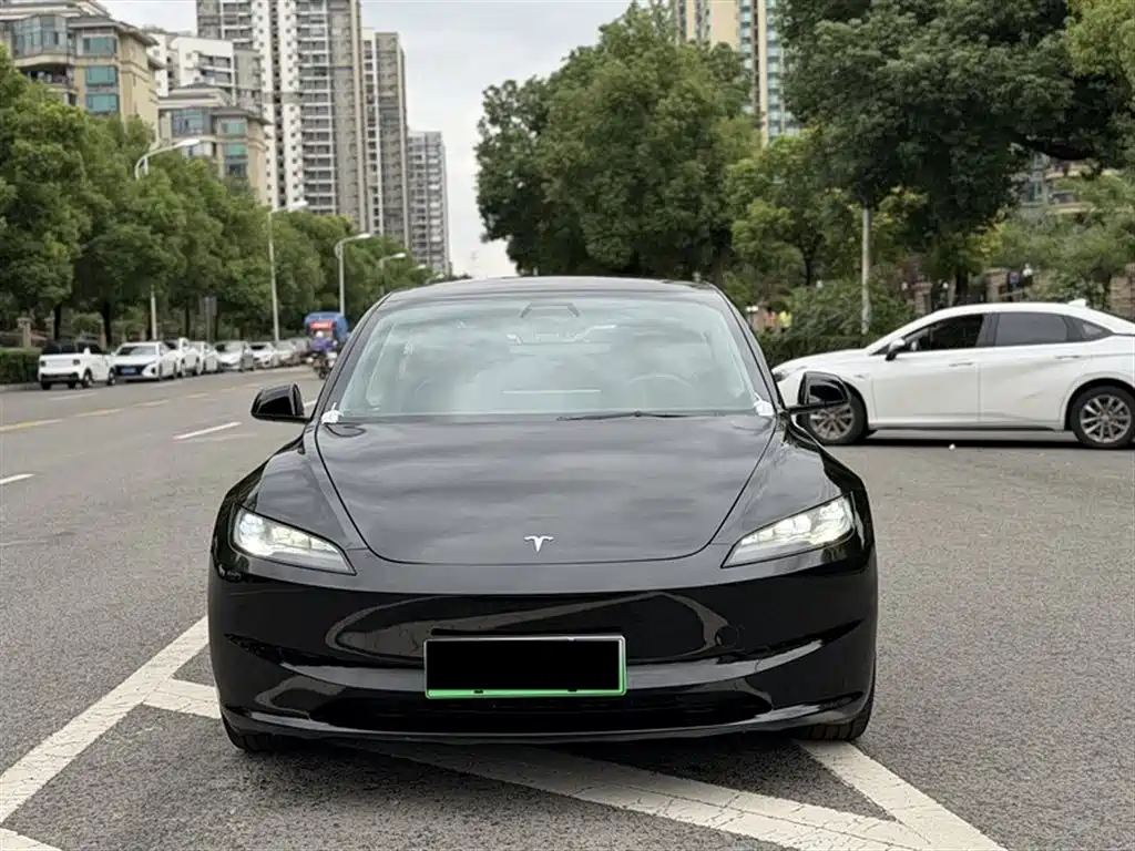 Model 3 2023 rear-wheel drive version купить на сайте DeffCars