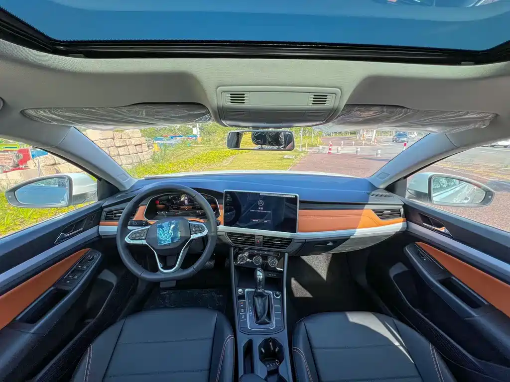 Bora 2025 200TSI DSG Yue Xing Navigation Edition купить на сайте DeffCars