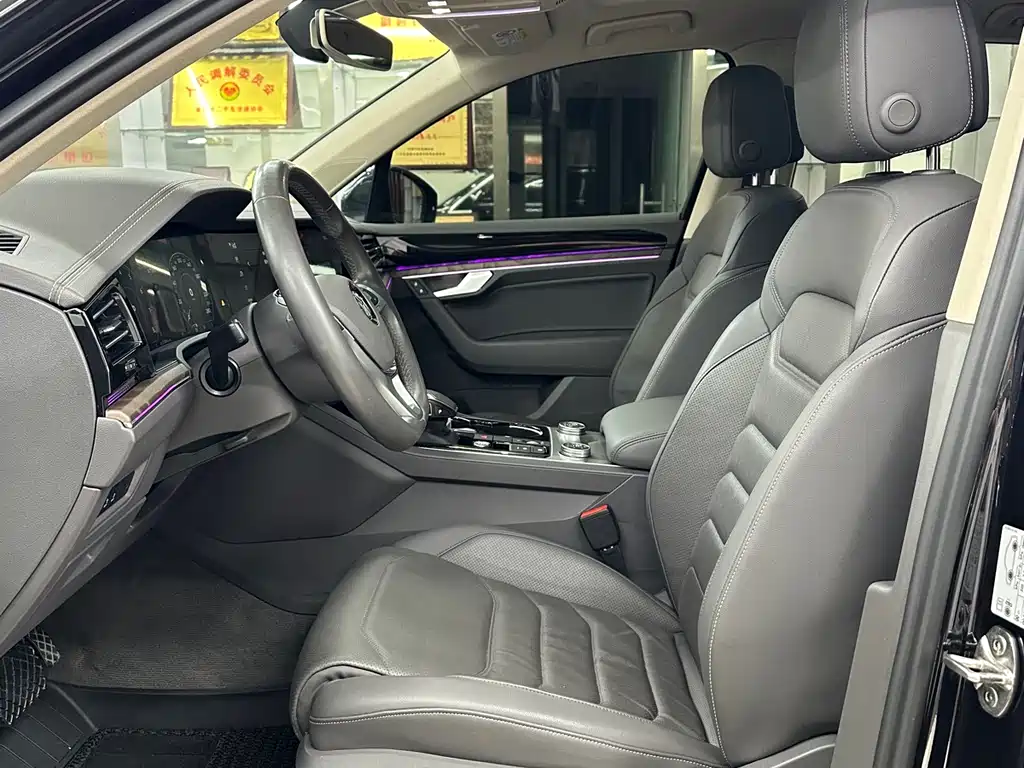 Touareg 2019 2.0TSI Sharp Wing Edition National VI купить на сайте DeffCars