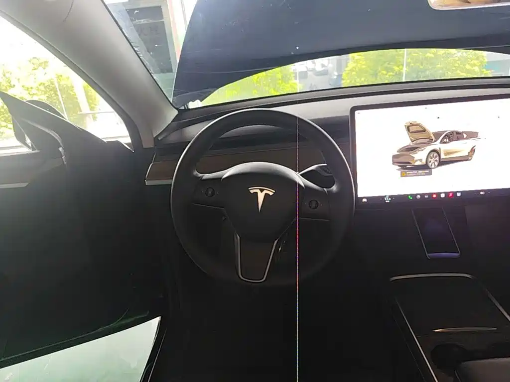 Model Y 2022款 改款 后轮驱动版 купить на сайте DeffCars