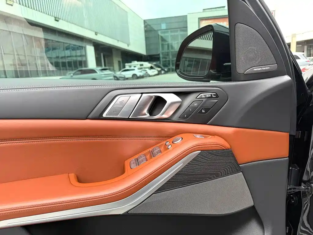 BMW X7 2021 facelift xDrive40i exclusive luxury package купить на сайте DeffCars