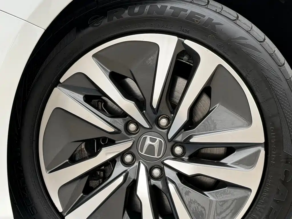 Accord 2018 Sharp Hybrid 2.0L Sharp Collar Edition National VI купить на сайте DeffCars