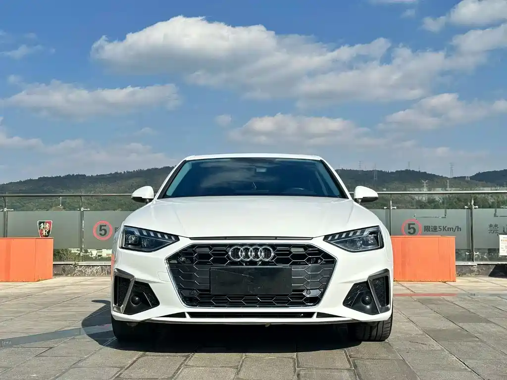 Audi A4L 2024 40 TFSI Fashionable and Dynamic купить на сайте DeffCars