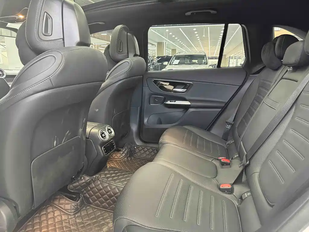 Mercedes-Benz GLC 2023 GLC 260 L 4MATIC Dynamic 5-seater купить на сайте DeffCars