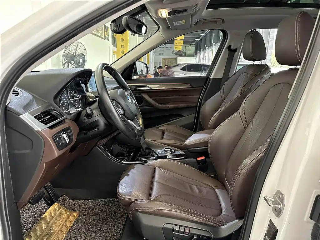 BMW X1 2018 xDrive20Li Exclusive Model купить на сайте DeffCars