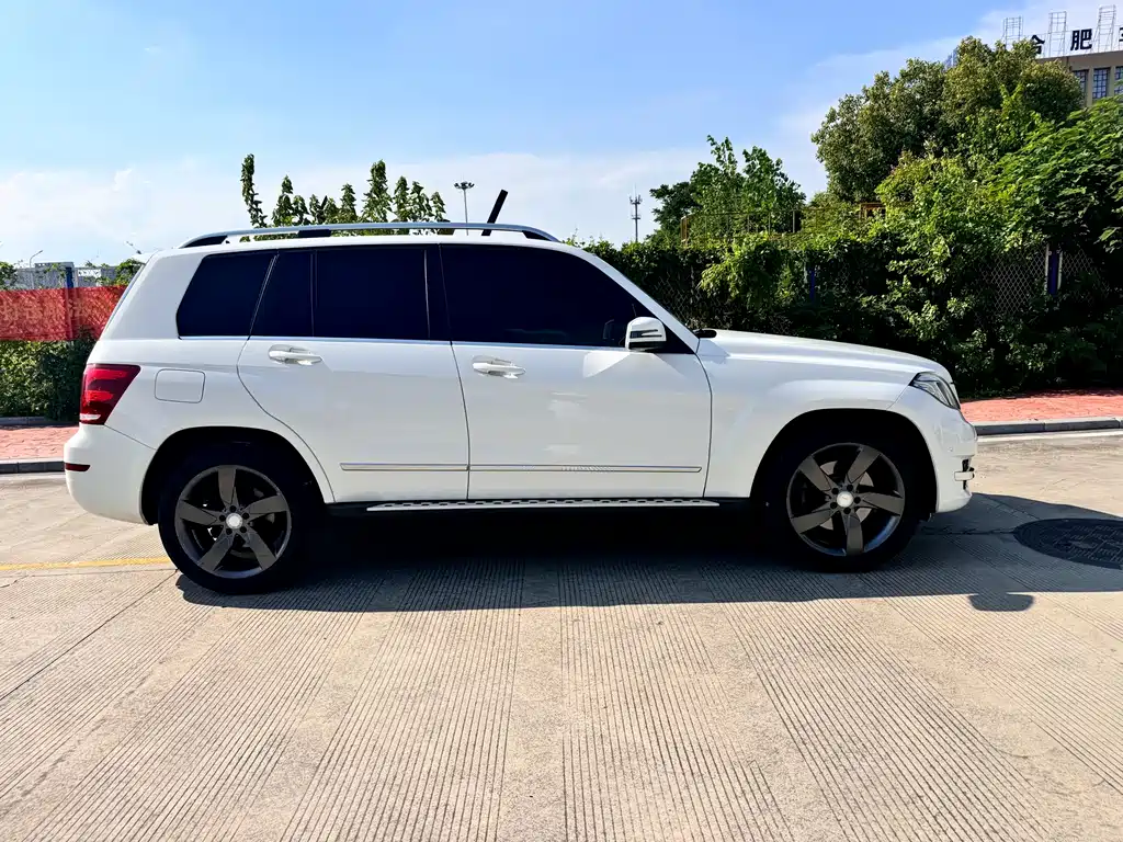 Mercedes GLK-Class 2013 GLK 300 4MATIC Dynamic Skylight купить на сайте DeffCars