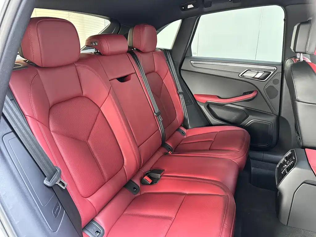 Macan 2026 Macan 2.0T Dream Edition купить на сайте DeffCars