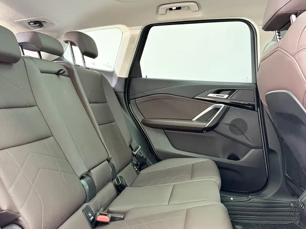 BMW X1 2023 sDrive20Li X Design Package купить на сайте DeffCars