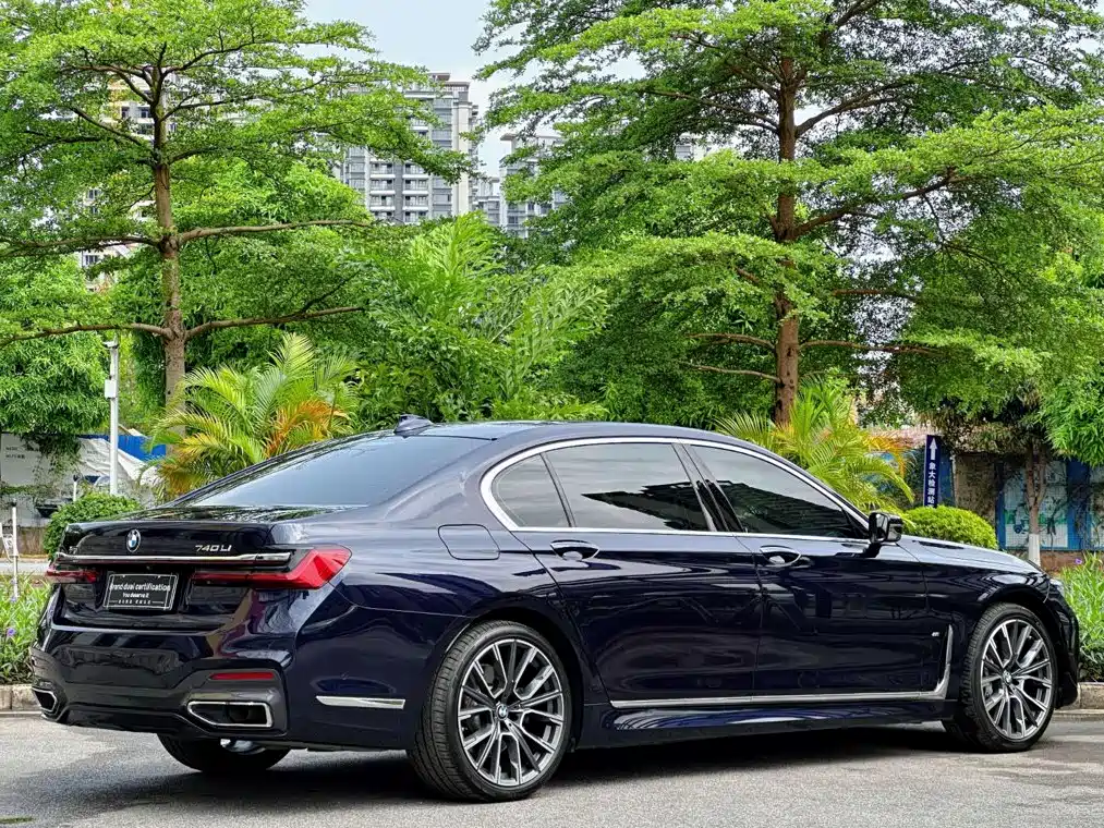BMW 7 Series 2019 740Li xDrive Executive M Sport Kit купить на сайте DeffCars