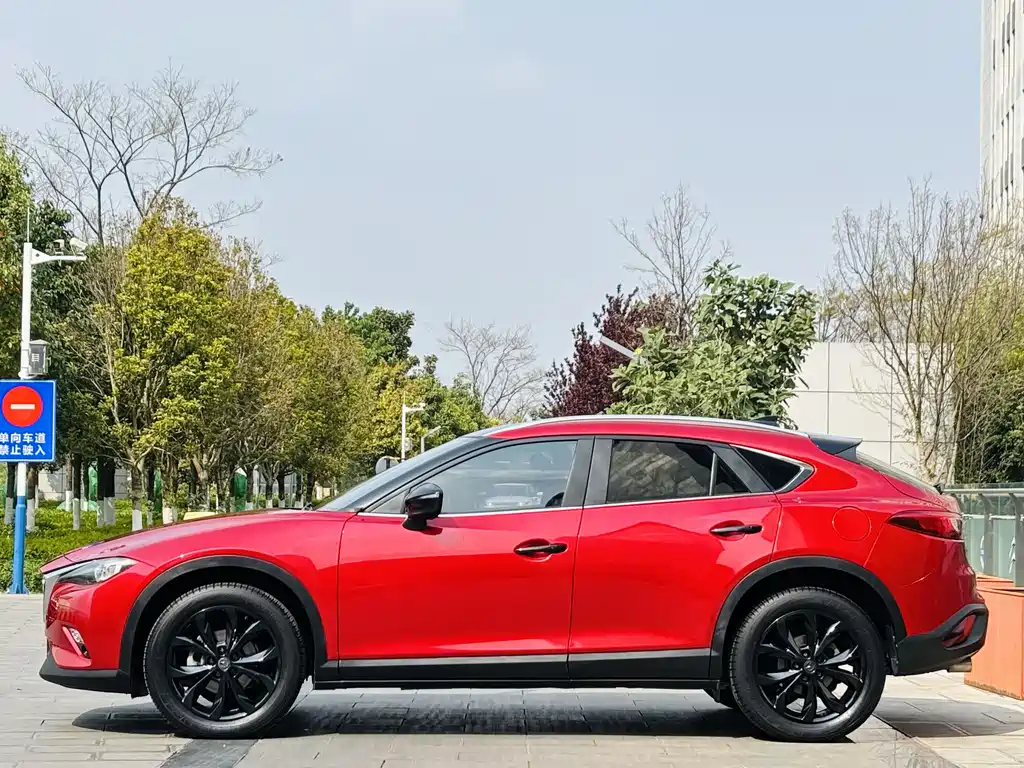 Mazda CX-4 2018 2.5L automatic four-wheel drive Blue Sky Passion Edition National V купить на сайте DeffCars