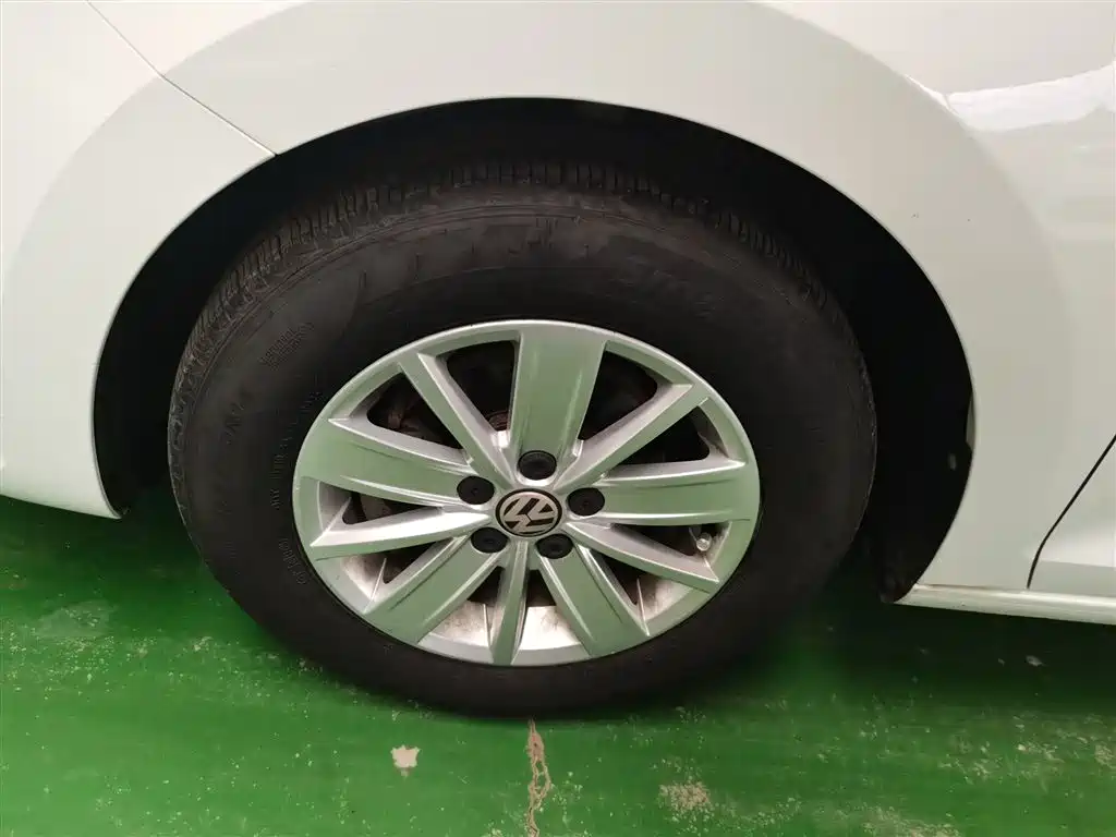 Santana 2018 1.5L Manual Fashion Edition купить на сайте DeffCars