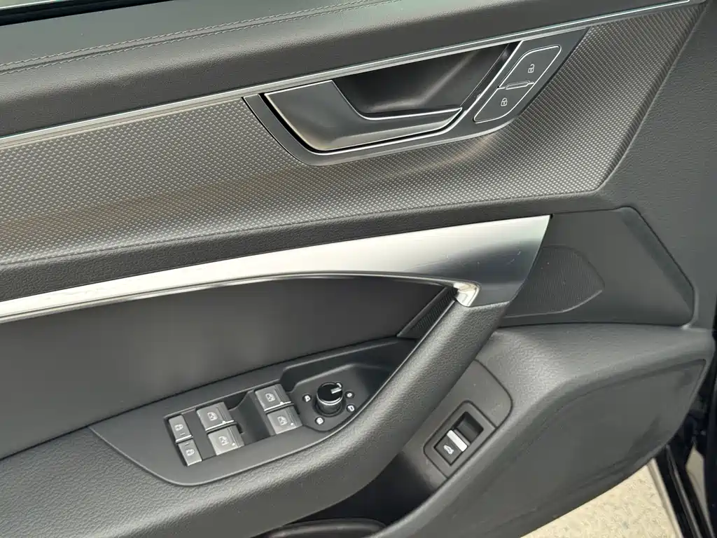 Audi A6L 2024 45 TFSI Premium Dynamic Model купить на сайте DeffCars