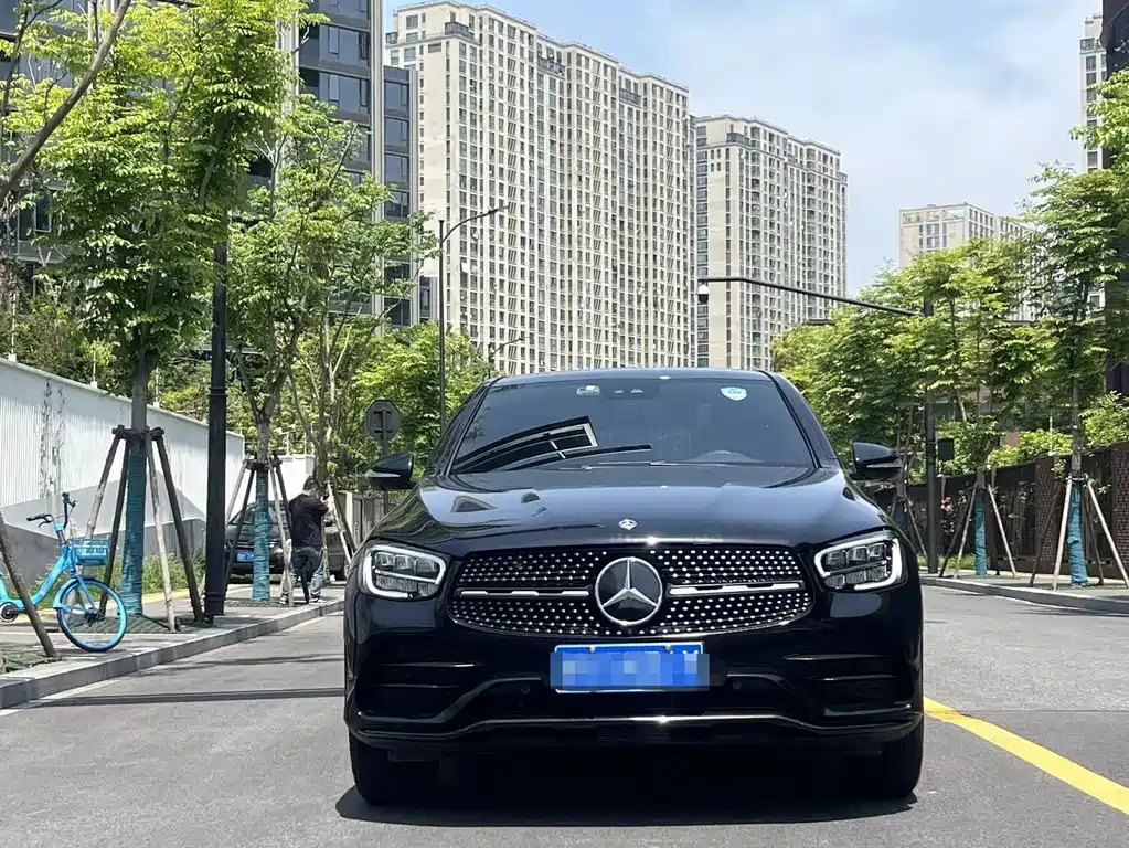 Mercedes-Benz GLC Coupe 2020 GLC 300 4MATIC Coupe SUV купить на сайте DeffCars