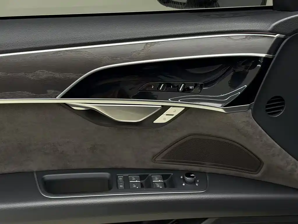Audi A8 2021 A8L 50 TFSI quattro comfort type купить на сайте DeffCars