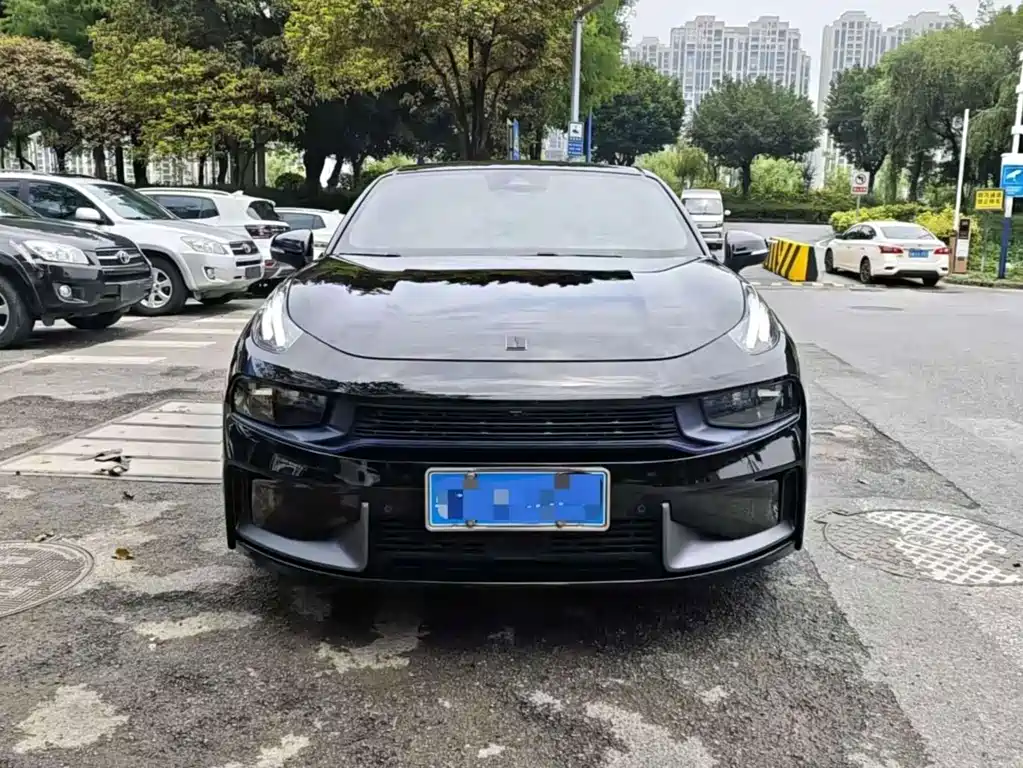 Lynk & Co 03 2019 1.5TD DCT Pro version National VI купить на сайте DeffCars