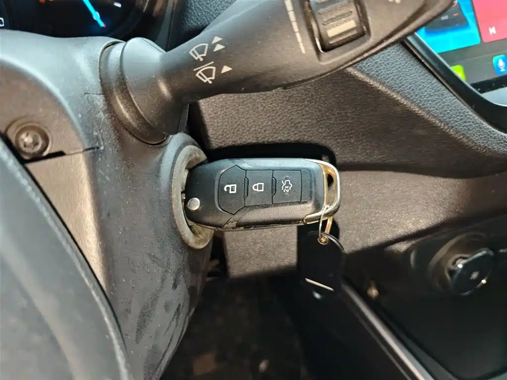 Escort 2019 facelift 1.5L manual quality model (tire pressure monitoring) National VI купить на сайте DeffCars