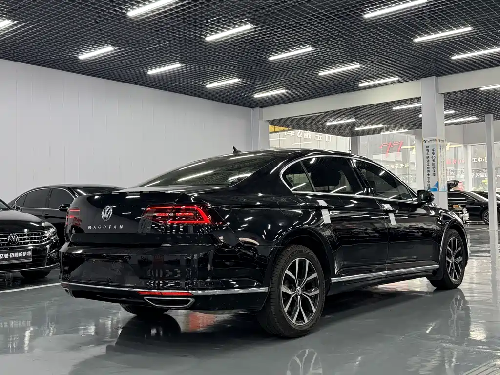 Magotan 2019 330TSI DSG luxury model National VI купить на сайте DeffCars