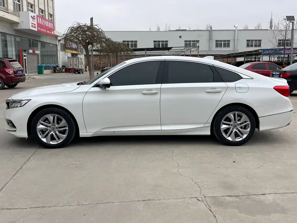 Accord 2018 260TURBO Deluxe Edition National V купить на сайте DeffCars