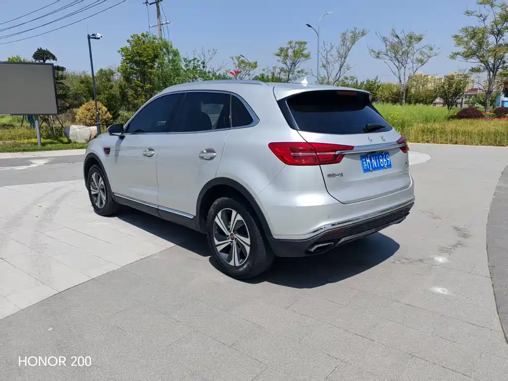 Hongqi HS5 2019 2.0T Zhilian Flagship Edition купить на сайте DeffCars