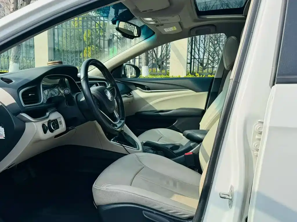 Yinglang 2019 15T dual-clutch interconnected elite model National VI купить на сайте DeffCars