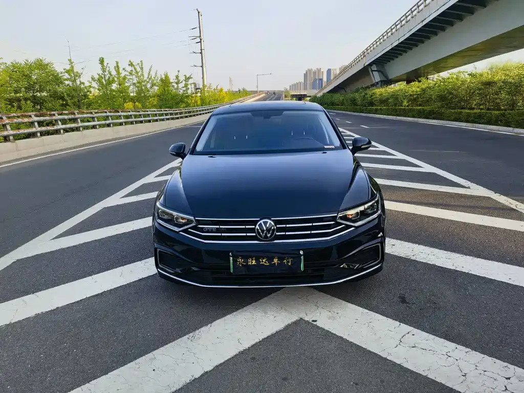 Magotan GTE plug-in hybrid 2022 GTE luxury model купить на сайте DeffCars