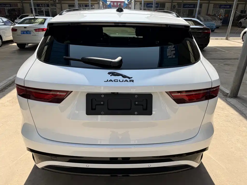 Jaguar F-PACE 2024 P250 R-Dynamic SE купить на сайте DeffCars