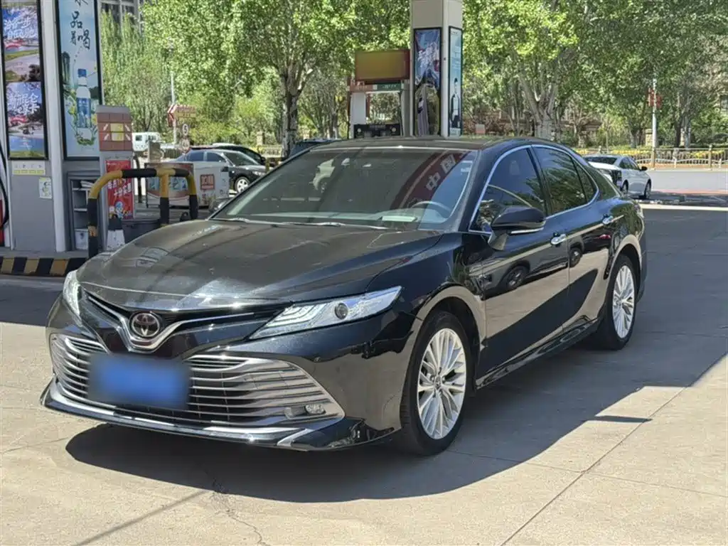 Camry 2019 2.5G Deluxe Edition National VI купить на сайте DeffCars