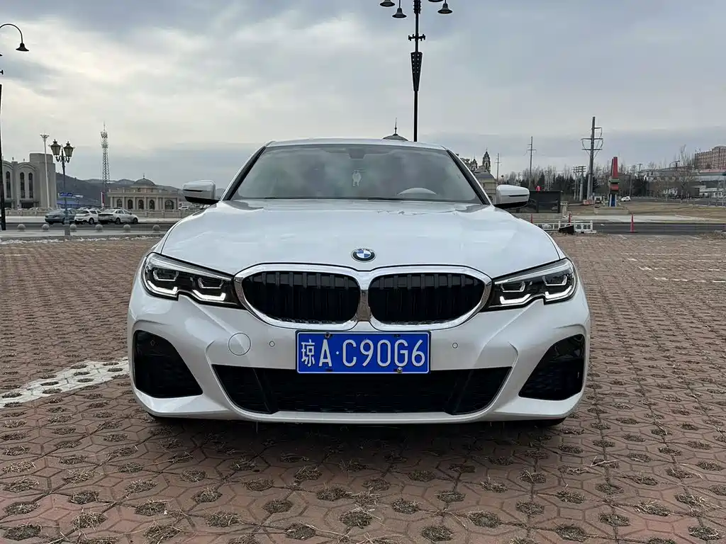 BMW 3 Series 2022 320Li M Sports Package купить на сайте DeffCars