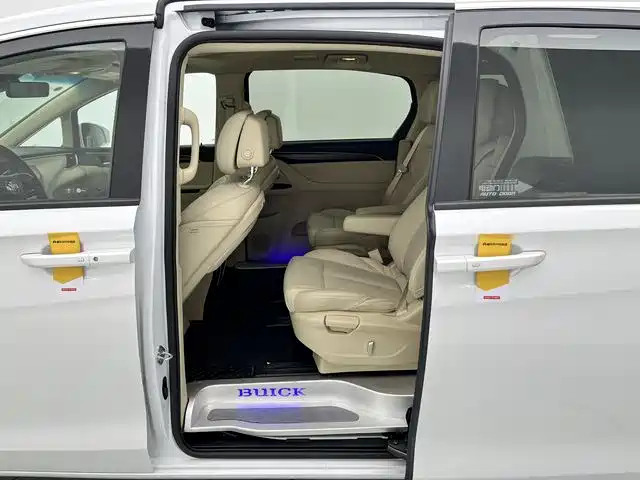 Buick GL8 2022 ES Lu Zun 653T Exclusive Type купить на сайте DeffCars