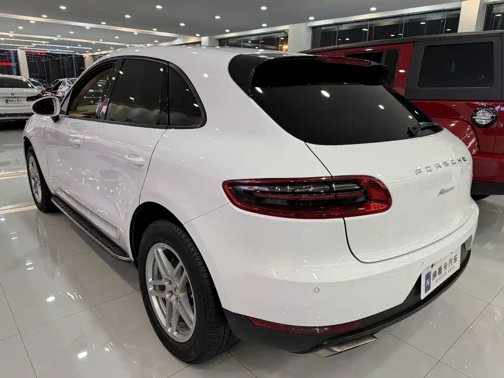 Macan 2017 Macan 2.0T купить на сайте DeffCars