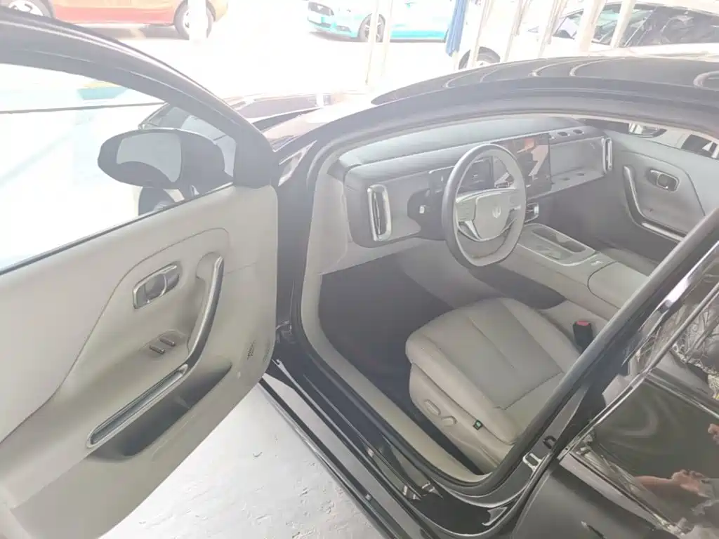 Leapmo B01 2025 550 Enjoy Edition купить на сайте DeffCars