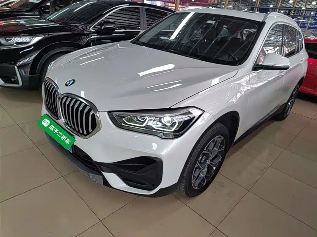 BMW X1 2022 sDrive25Li Leading Model купить на сайте DeffCars