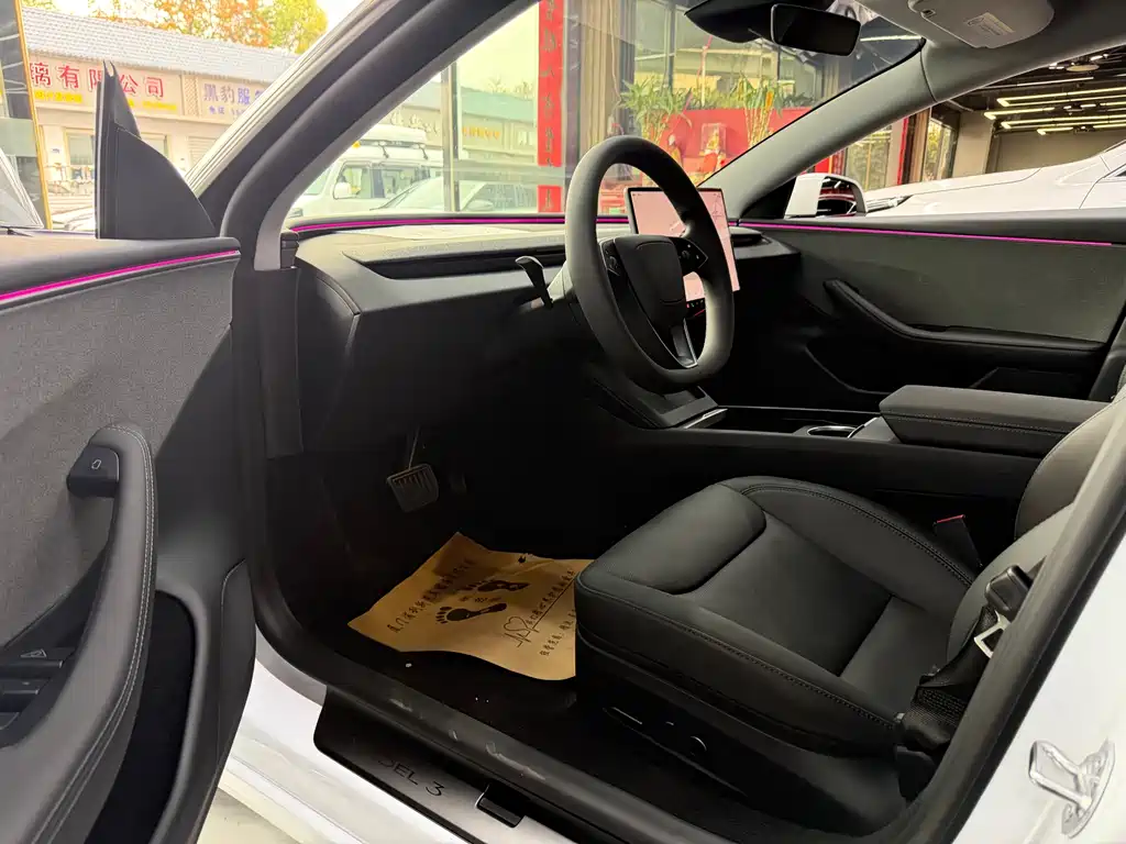 Model 3 2025 rear-wheel drive version купить на сайте DeffCars